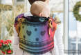 Nosidełko dla dzieci WRAP-TAI MINI, bawełna, splot żakardowy, z kapturkiem, TĘCZOWA KORONKA DARK #babywearing
