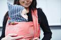 Żakardowa chusta do noszenia dzieci, 60% bawełna, 40% bambus - Paw Indyjski - Koral z Kawą - rozmiar M #babywearing