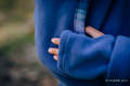 Sudaderas de porteo de polar 2.0 - talla M - Azul con Little Herringbone Illusion #babywearing
