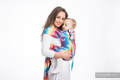 WRAP-TAI Tragehilfe Toddler mit Kapuze/ Jacquardwebung / 100% Baumwolle / BUTTERFLY RAINBOW LIGHT #babywearing