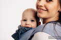 WRAP-TAI Tragehilfe Mini mit Kapuze/ Fischgrätmuster/ 100% Baumwolle / LITTLE HERRINGBONE OMBRE BLUE  #babywearing