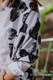 Le châle est fait du même tissu que les écharpes de portage (100% coton) - LOVKA CLASSIC #babywearing