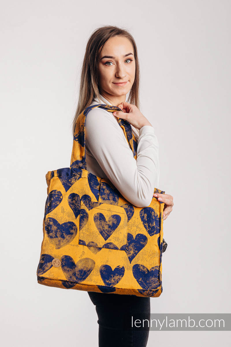 navy blue shoulder wrap