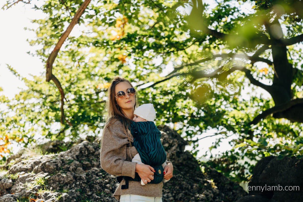 LennyLight Carrier, Standard Size, jacquard weave, 63% cotton, 37% Merino wool - ZEBRA - SAVANNA #babywearing