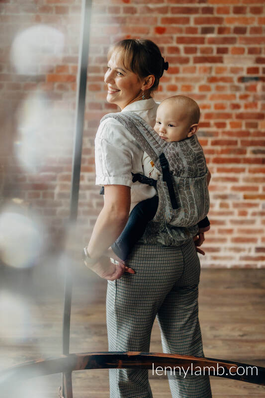 LennyLight Carrier, Standard Size, jacquard weave (63% cotton, 37% silk) - SKETCHES OF NATURE - EPIC #babywearing