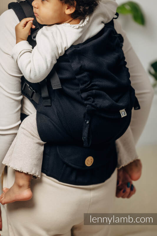 LennyPreschool Carrier, Preschool Size, herringbone weave 100% cotton - LITTLE HERRINGBONE EBONY BLACK #babywearing