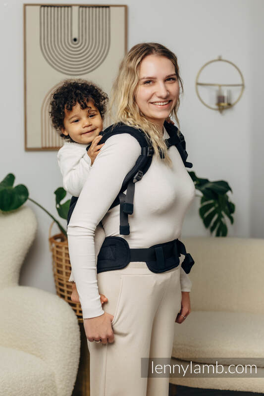 LennyPreschool Carrier, Preschool Size, herringbone weave 100% cotton - LITTLE HERRINGBONE EBONY BLACK #babywearing