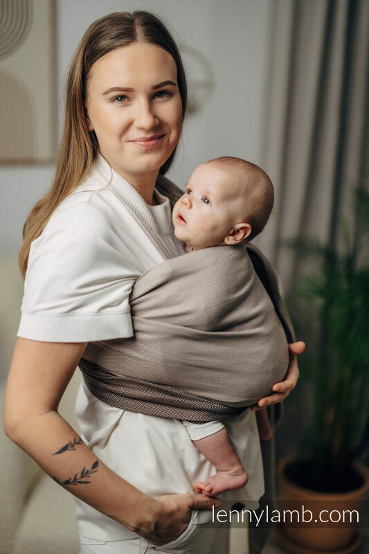 Mein Erster RingSling, Fischgrätmuster (100% Baumwolle), Raffung an den Ringen - LITTLE HERRINGBONE BABY CAFFE LATTE - standard 1.8m #babywearing