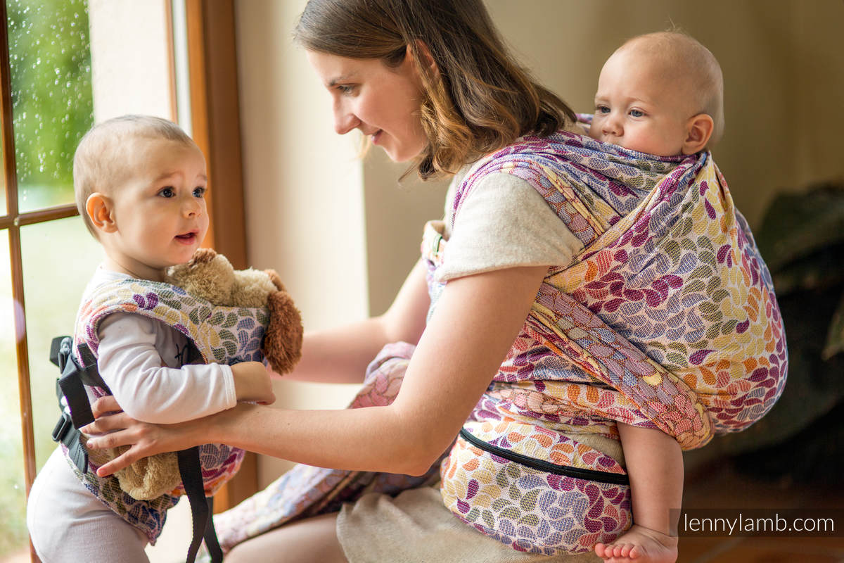Nosidełko dla lalek z tkaniny chustowej - KOLORY ŻYCIA (drugi gatunek) #babywearing
