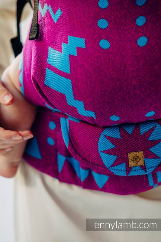 LennyLight Tragehilfe, Größe Standard, Jacquardwebung (56% Merinowolle, 27% Gekämmte Baumwolle, 17% Noilseide) - EXPERIMENT no. 36  #babywearing