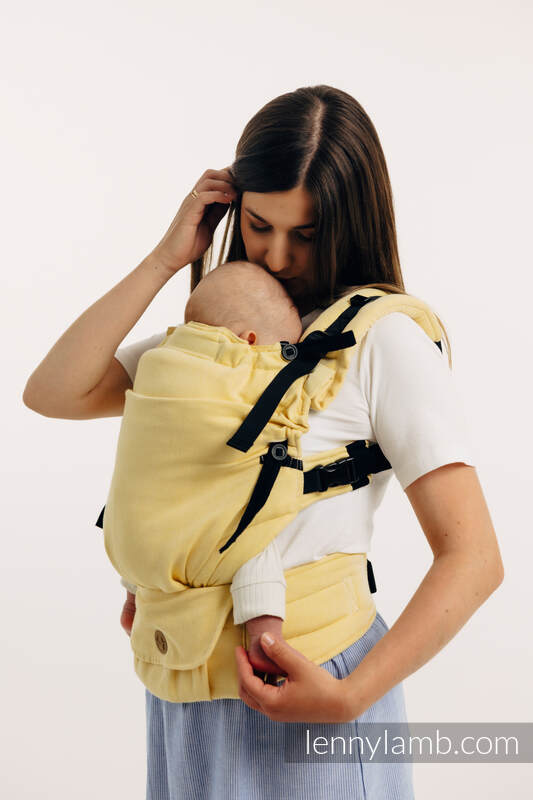Nosidełko LennyUpGrade z tkaniny skośno-krzyżowej (79% bawełna, 21% wiskoza bambusowa), rozmiar standard - LOLLIPOP  #babywearing