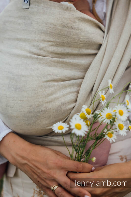 :WLJ_M_ARRW_WHSPR #babywearing