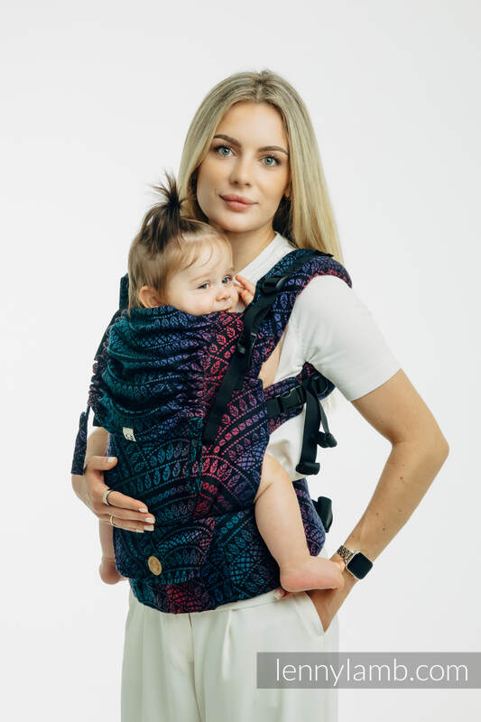 LennyUpGrade PRO - verstelbare draagzak, Maat Standaard, PEACOCK'S TAIL - BLACK OPAL  #babywearing