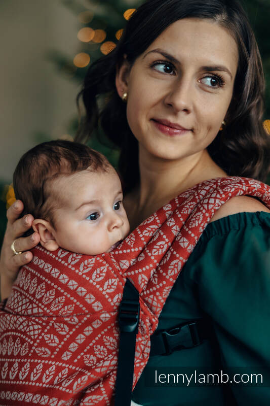 :LNNLGHT_PCCKS_TL_HLD #babywearing