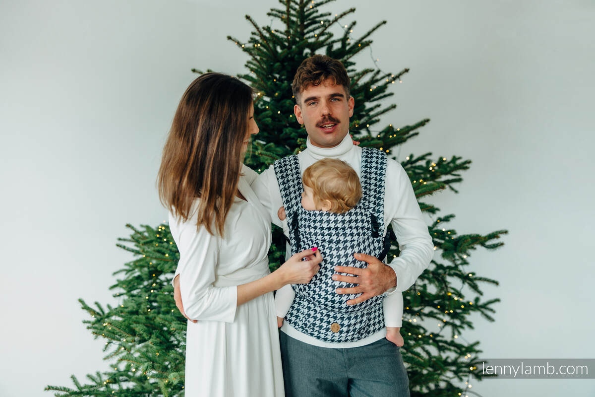 :LNNLGHT_PT_GLL_PXLS #babywearing