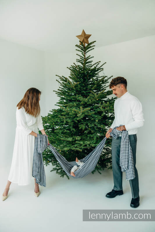 :WMJ_XS_PT_GLL_PXLS #babywearing