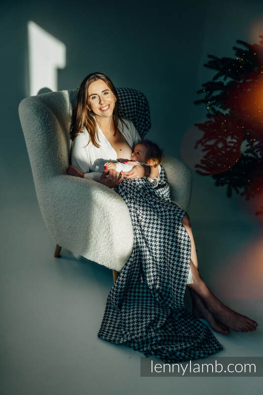 :WMJ_XS_PT_GLL_PXLS #babywearing