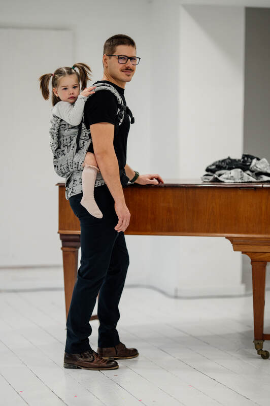 Nosidełko LennyPreschool  z tkaniny żakardowej 100% bawełna, rozmiar preschool - MELODY - POLONAISE #babywearing