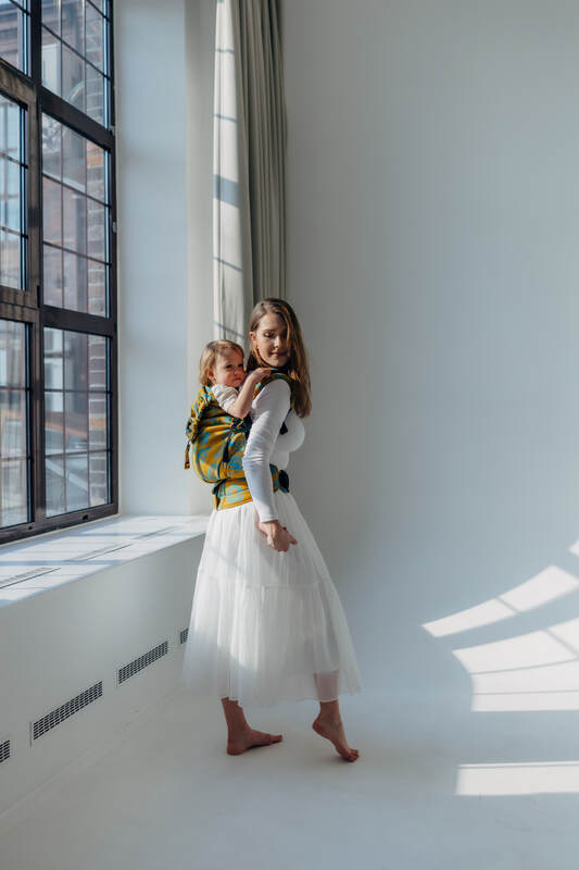 Marsupio LennyPreschool, misura Preschool, tessitura Jacquard, 100% cotone - RETRO'N'ROSES - ROSARIUM #babywearing