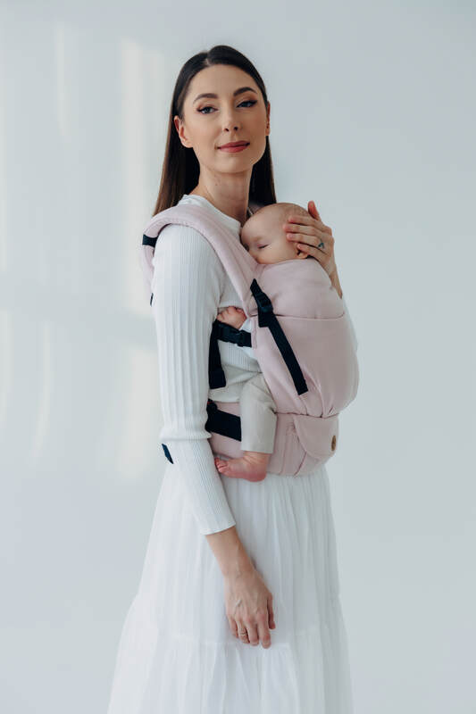 :LNNLGHT_MRSHMLLW #babywearing