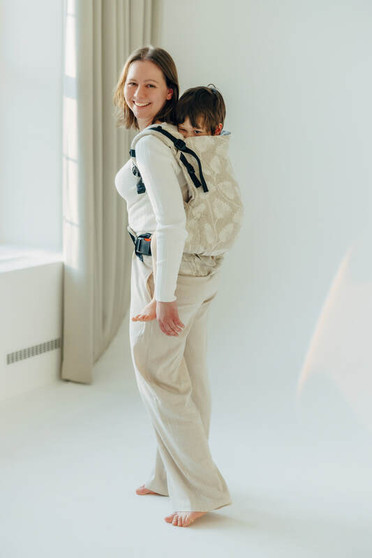 :LNNPRSCHL_VRDFLR_CNNCT #babywearing