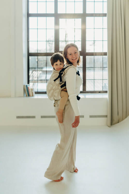 :LNNPRSCHL_VRDFLR_CNNCT #babywearing