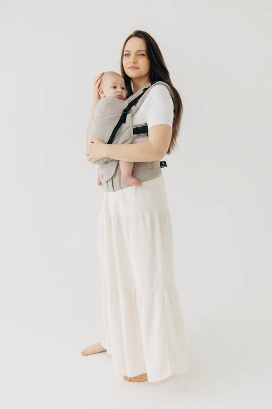 :LNNUPGRD_PRO_BSC_LN_LTTL_HRRNGBN_ALMND #babywearing