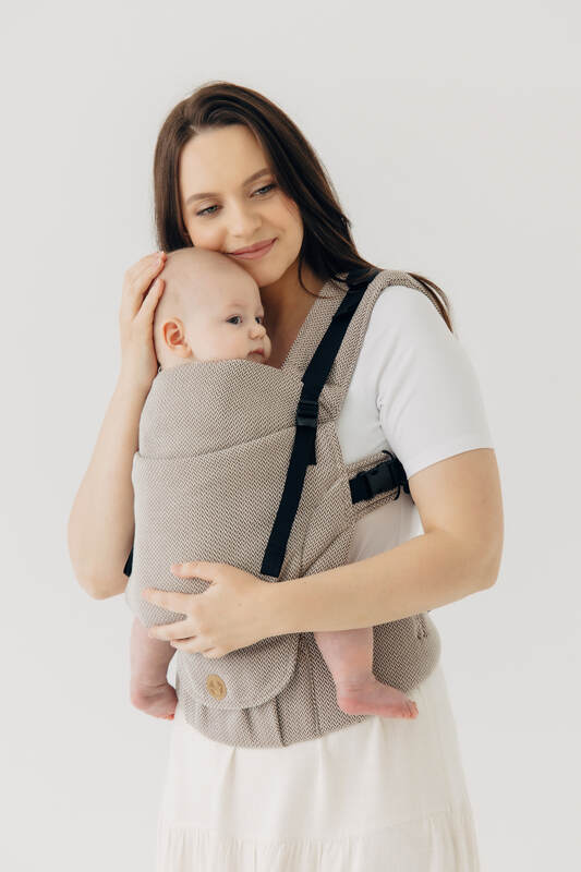 :LNNUPGRD_PRO_BSC_LN_LTTL_HRRNGBN_ALMND #babywearing