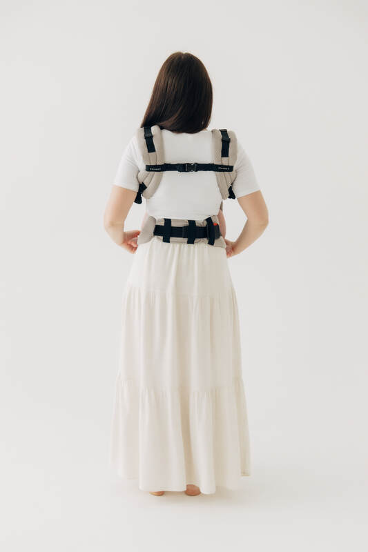:LNNUPGRD_PRO_BSC_LN_LTTL_HRRNGBN_ALMND #babywearing