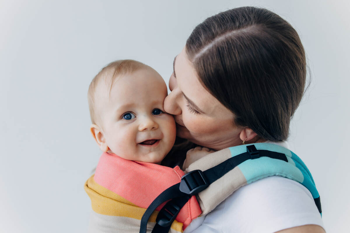 :LNNUPGRD_PRO_PSTLS #babywearing