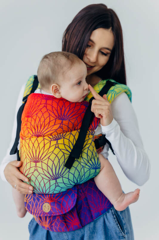 :LNNUPGRD_PRO_RNBW_LTS #babywearing