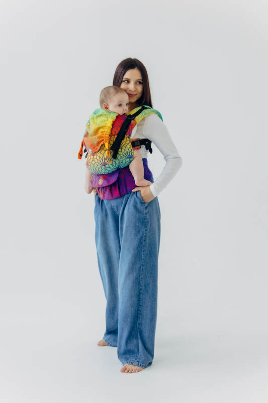 :LNNUPGRD_PRO_RNBW_LTS #babywearing