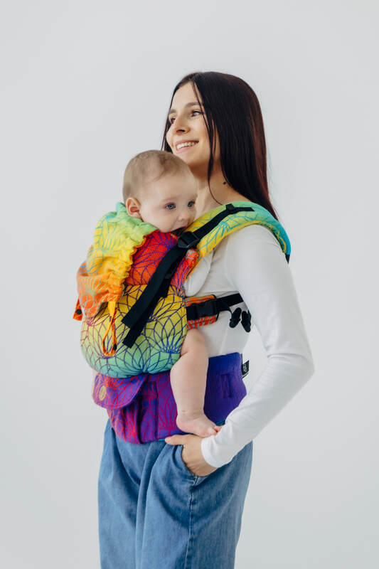 :LNNUPGRD_PRO_RNBW_LTS #babywearing