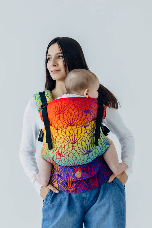 :LNNUPGRD_PRO_RNBW_LTS #babywearing