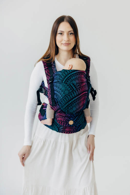 LennyUpGrade PRO Carrier, Standard Size, jacquard weave (60% cotton, 28% merino wool, 8% silk, 4% cashmere) - PEACOCK'S TAIL - BLACK OPAL #babywearing