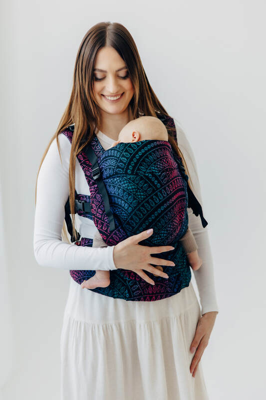 LennyUpGrade PRO Carrier, Standard Size, jacquard weave (60% cotton, 28% merino wool, 8% silk, 4% cashmere) - PEACOCK'S TAIL - BLACK OPAL #babywearing