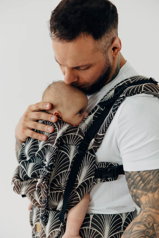 :LNNUPGRD_PRO_DC_GRNFLDS #babywearing