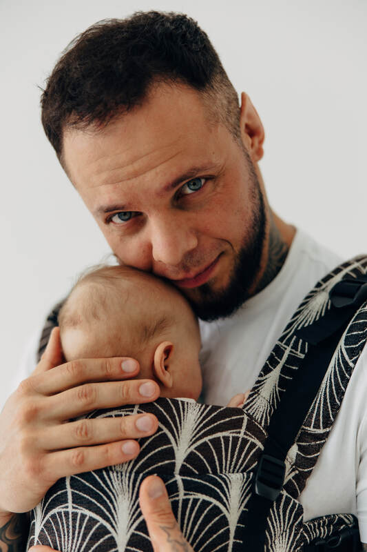 :LNNUPGRD_PRO_DC_GRNFLDS #babywearing