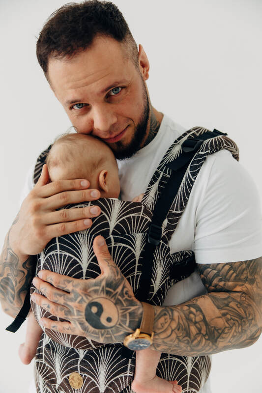 :LNNUPGRD_PRO_DC_GRNFLDS #babywearing