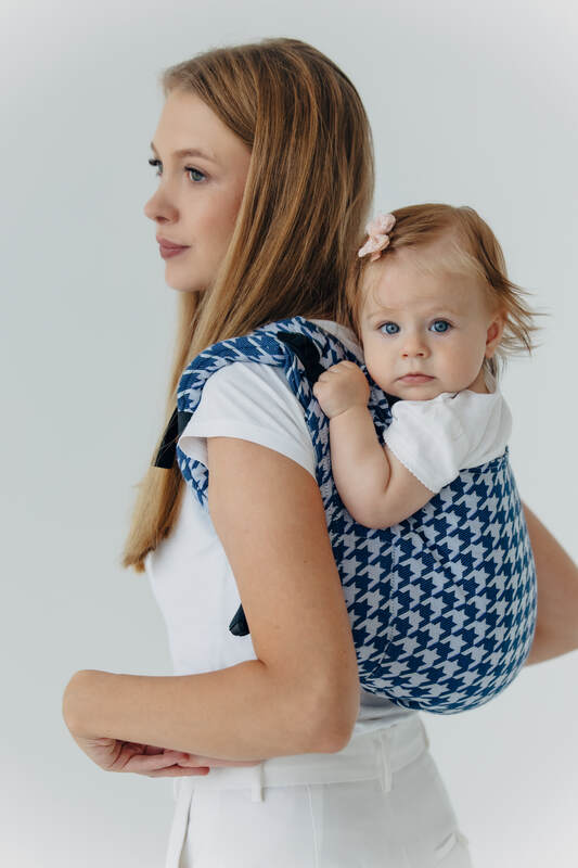 Lenny Buckle Onbuhimo PRO baby carrier, Standard size, jacquard weave (40% cotton, 40% merino wool, 13% silk, 7% cashmere) - PATA DE GALLO - PUZZLE #babywearing
