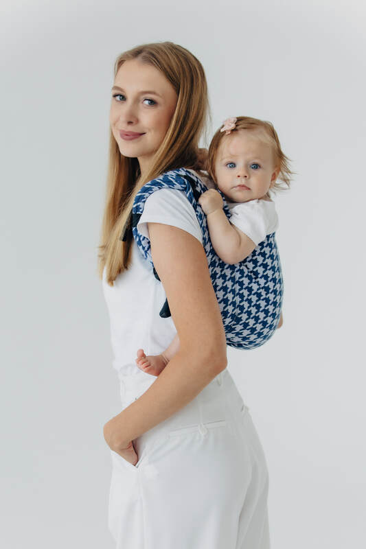 Lenny Buckle Onbuhimo PRO baby carrier, Standard size, jacquard weave (40% cotton, 40% merino wool, 13% silk, 7% cashmere) - PATA DE GALLO - PUZZLE #babywearing