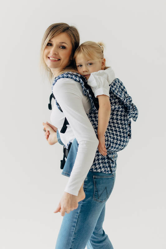 LennyPreschool Carrier, Preschool Size, jacquard weave (40% cotton, 40% merino wool, 13% silk, 7% cashmere) - PATA DE GALLO - PUZZLE #babywearing