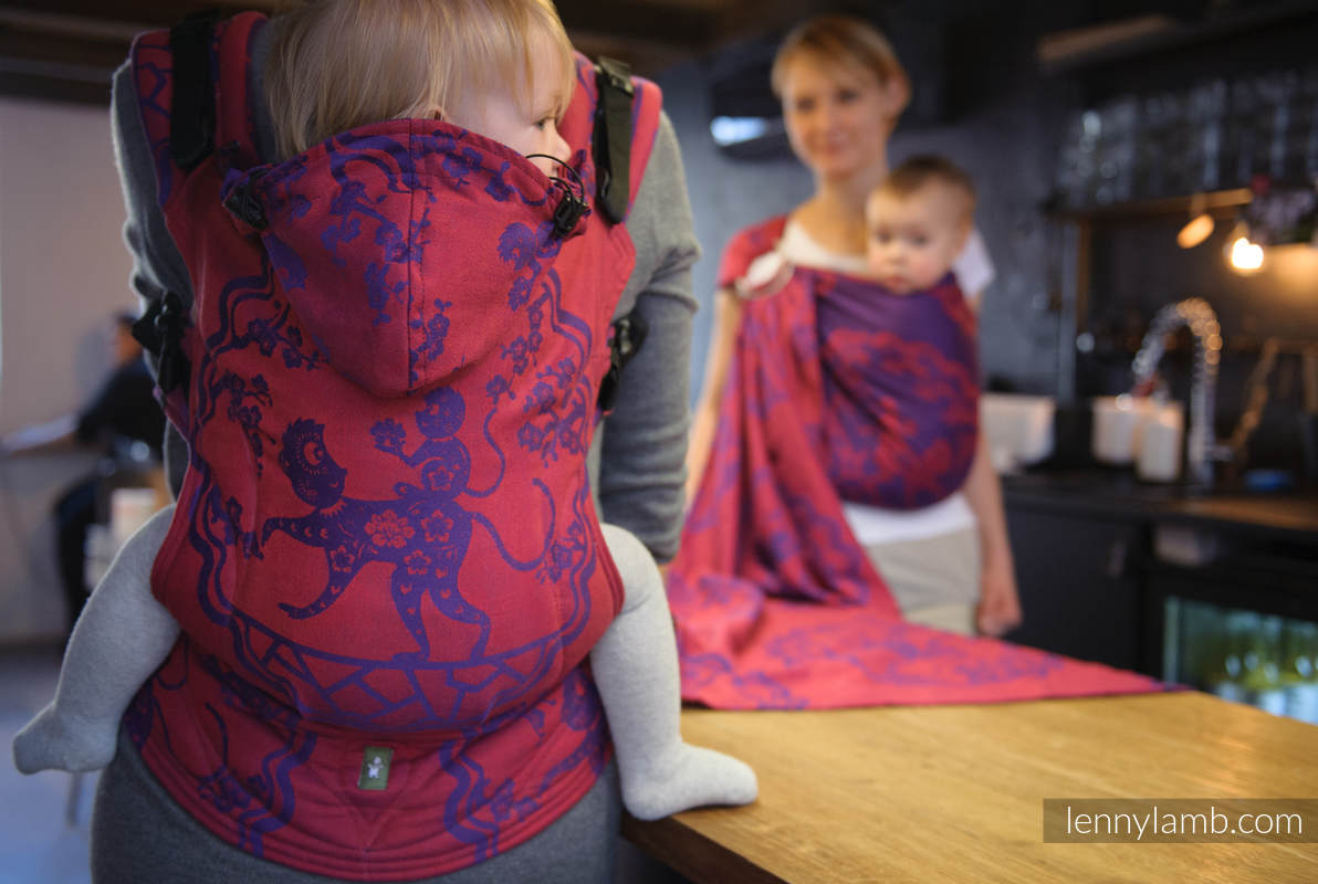 :LE_BB_MC_RD_PRPL #babywearing
