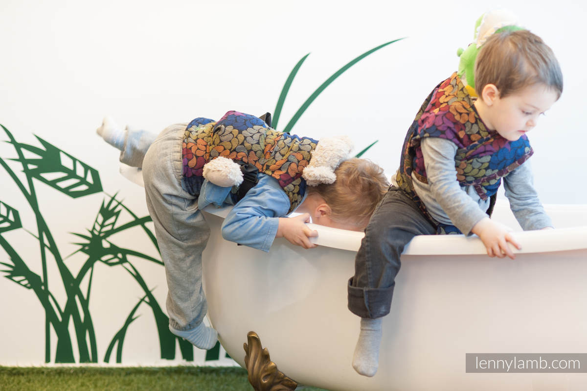 Nosidełko dla lalek z tkaniny chustowej - KOLORY MAGII #babywearing
