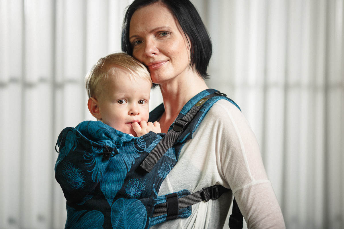 Ergonomic Carrier, Toddler Size, jacquard weave 100% cotton - FEATHERS TURQUOISE & BLACK #babywearing