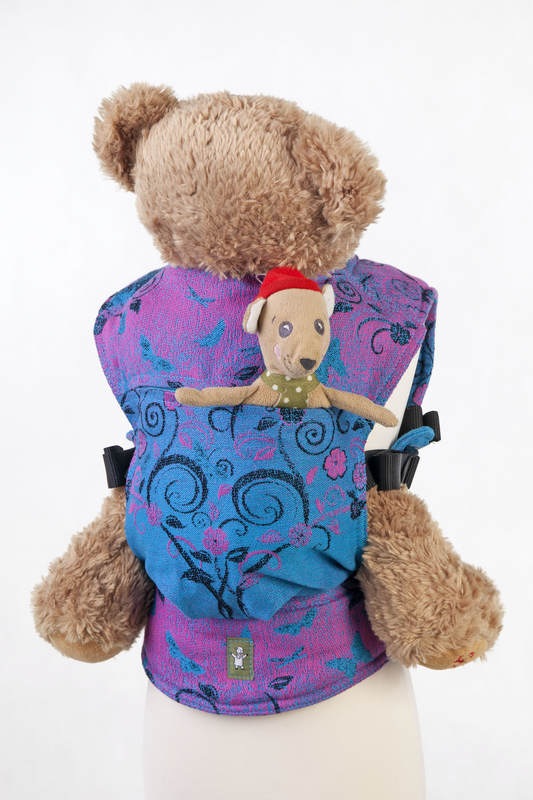 :DLL_CRR_DRM_TR_BL_PNK #babywearing