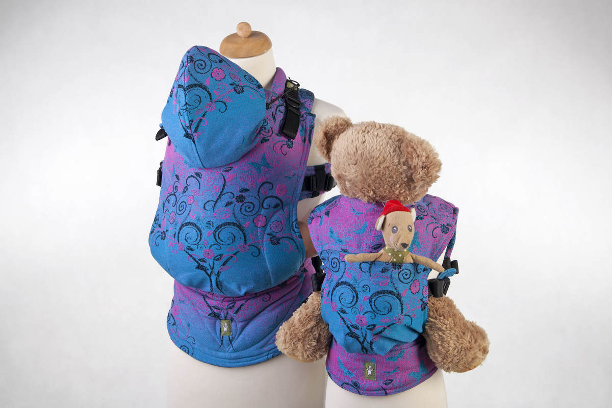 :DLL_CRR_DRM_TR_BL_PNK #babywearing