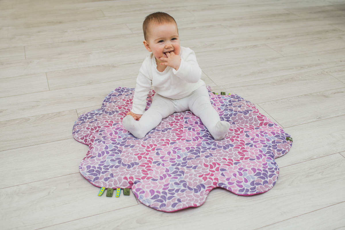Lenny Baby Mat  (Outer layer-100% cotton, Stuffing-100% polyester) - COLORS OF FRIENDSHIP #babywearing