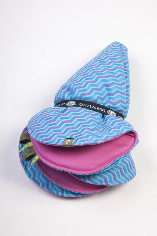 Lenny Baby Mat  (Outer layer-100% cotton, Stuffing-100% polyester) - ZIGZAG TURQUOISE & PINK #babywearing