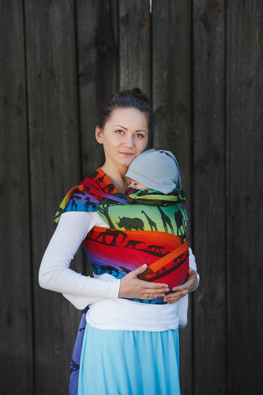 WRAP-TAI Tragehilfe Toddler mit Kapuze/ Jacquardwebung / 100% Baumwolle / RAINBOW SAFARI #babywearing